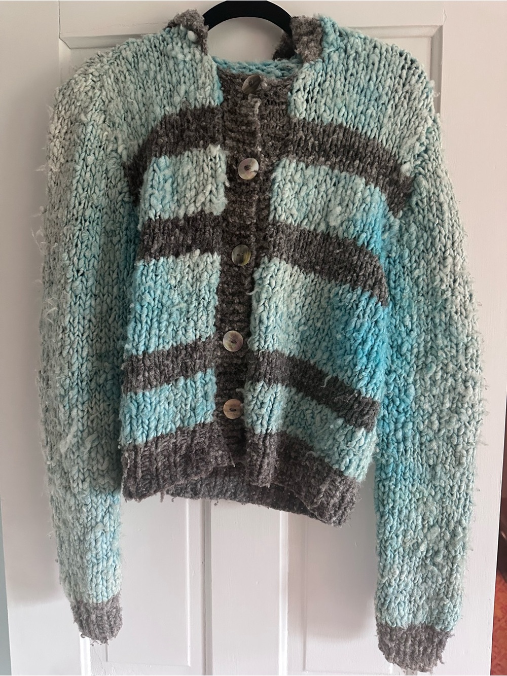 Alpaca wool, hand made, natural dye sweater. Hand made in Chile